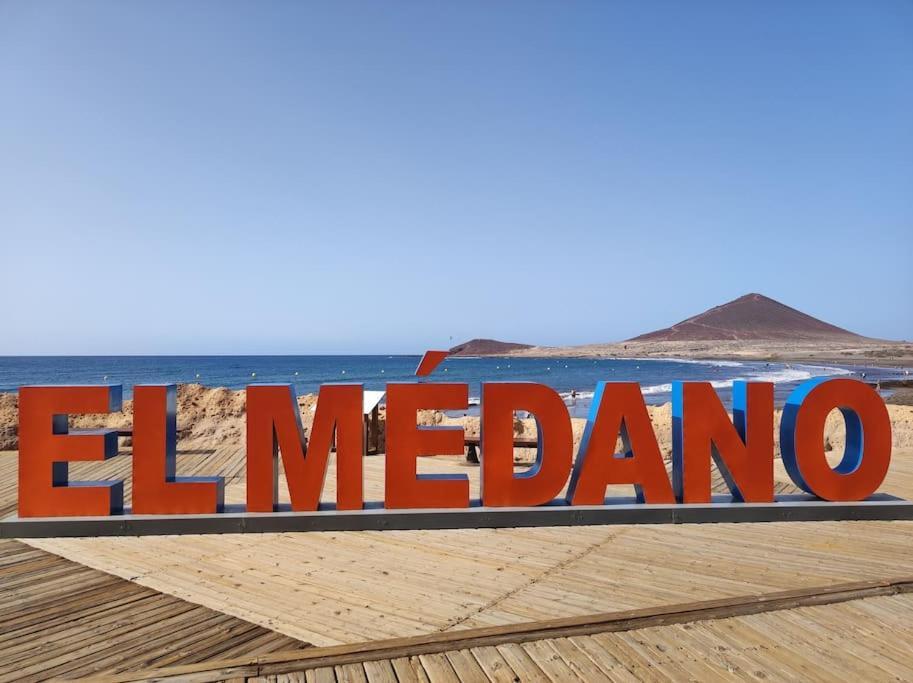 El Medano Beachfront Triplex Penthouse With Pool, Rooftop, Sea View 外观 照片